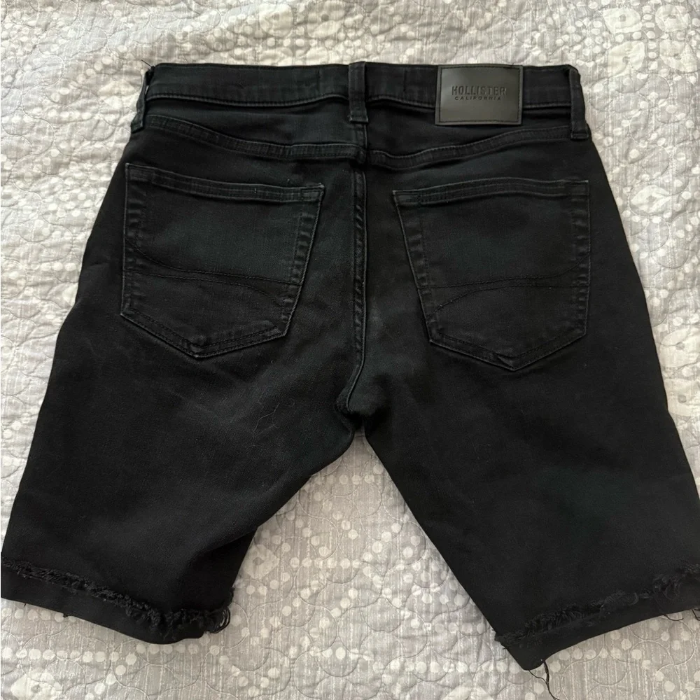 🦄Hollister Black Denim Shorts - Picture 3 of 4